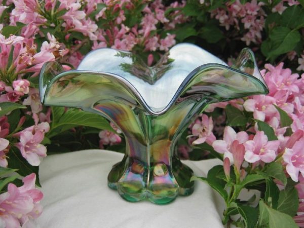 Antique Imperial Green Columbia Carnival Glass Sides Up Flared Vase