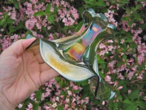 Antique Imperial Green Columbia Carnival Glass Sides Up Flared Vase