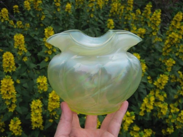 Antique John Walsh Walsh Opalescent & Iridescent Art Glass Vase
