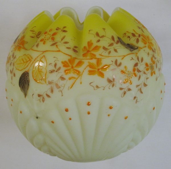 European Enameled Ivory Custard Shell & Seaweed Art Glass Rosebowl