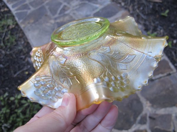 Antique Fenton Vaseline Leaf Chain Carnival Glass Bowl