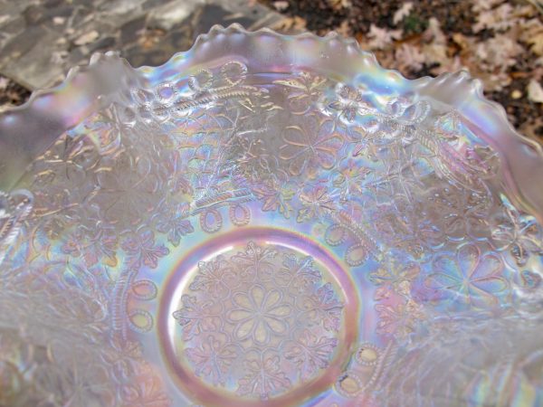Antique Fenton White Leaf Chain Carnival Glass Mid-size Bowl