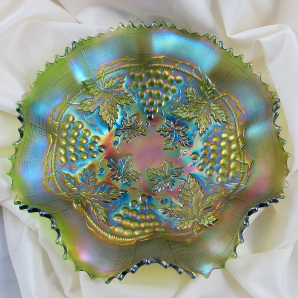 Antique Northwood Green Grape & Cable Carnival Glass Bowl