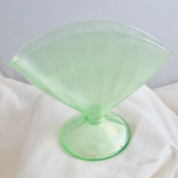 Antique Fenton Florentine Green #567-5 Stretch Carnival Glass Fan Vase