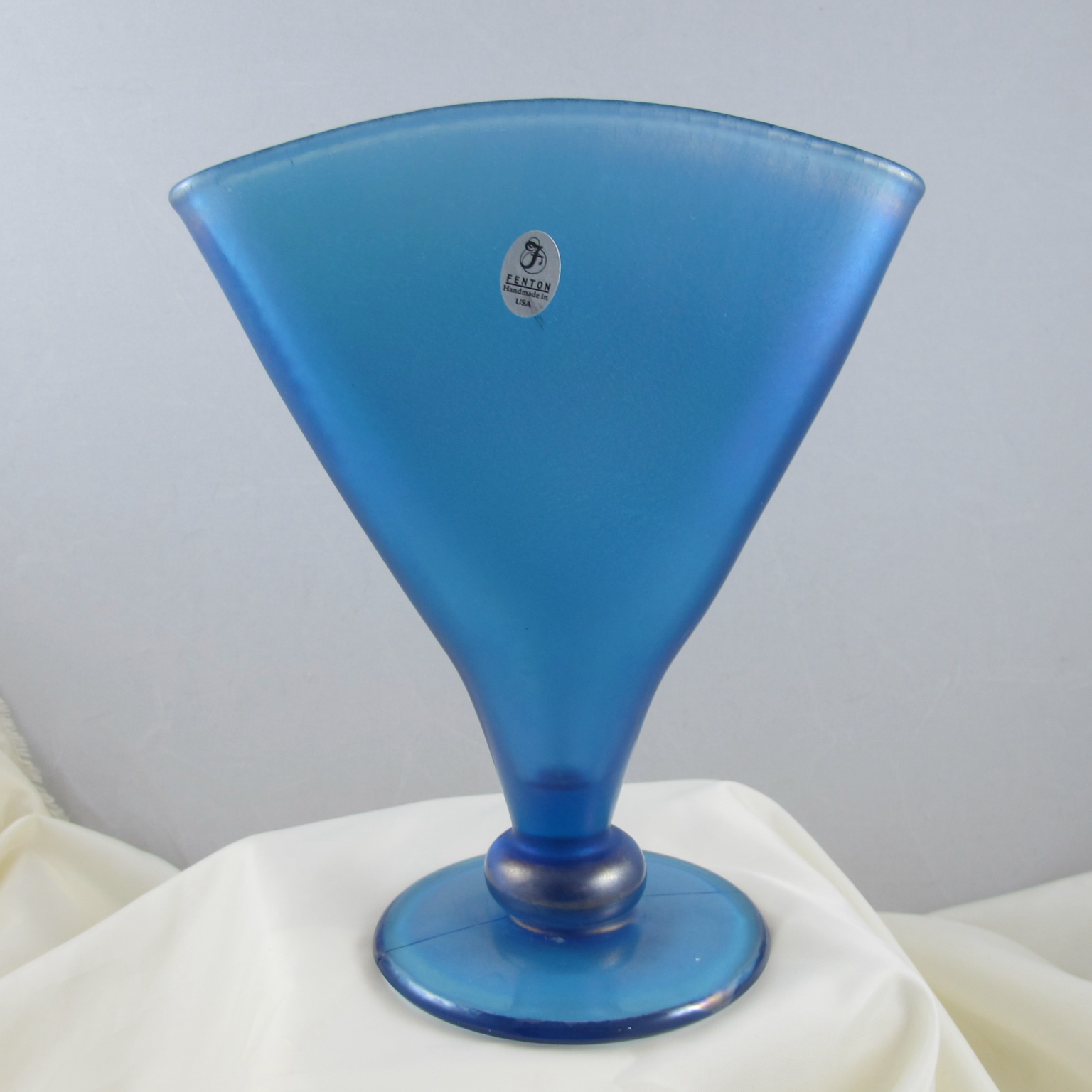 Fenton Sapphire Blue Stretch Carnival Glass Fan Vase MMA 1993
