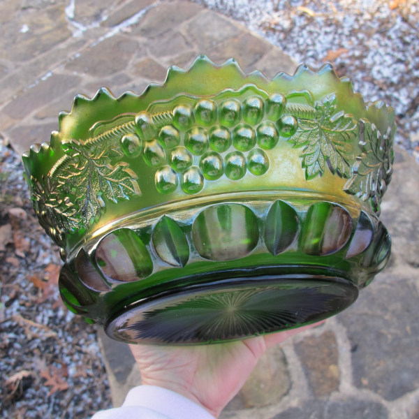 Antique Northwood Grape & Cable TP Green Carnival Glass Master Berry Bowl