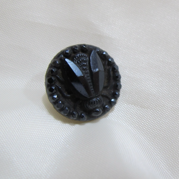 Antique Black Amethyst Carnival Glass Button Luster – FLY Insect