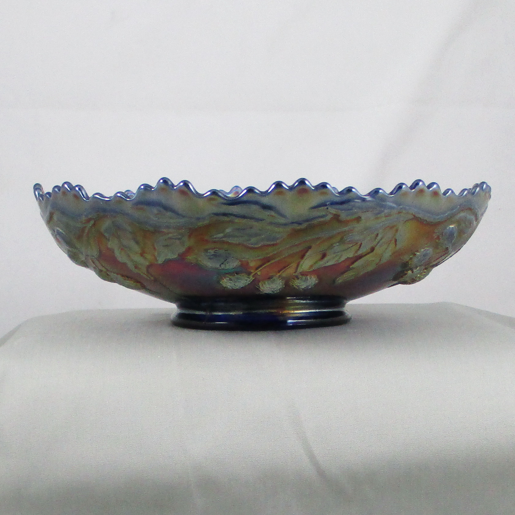 Antique Fenton Cobalt Blue Leaf Chain Carnival Glass Round Ice Cream Bowl LARGE! Antique Fenton Cobalt Blue Leaf Chain Carnival Glass Round Ice Cream Bowl LARGE!