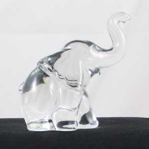 Heisey Crystal Elegant Glass Elephant #3 Figurine / Paperweight Animal
