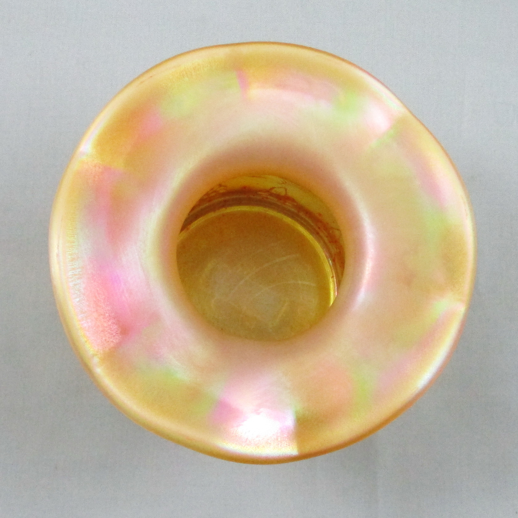 Fenton Vaseline Butterscotch Opal Frolicking Bears Carnival Glass Spittoon Fenton Vaseline Butterscotch Opal Frolicking Bears Carnival Glass Spittoon