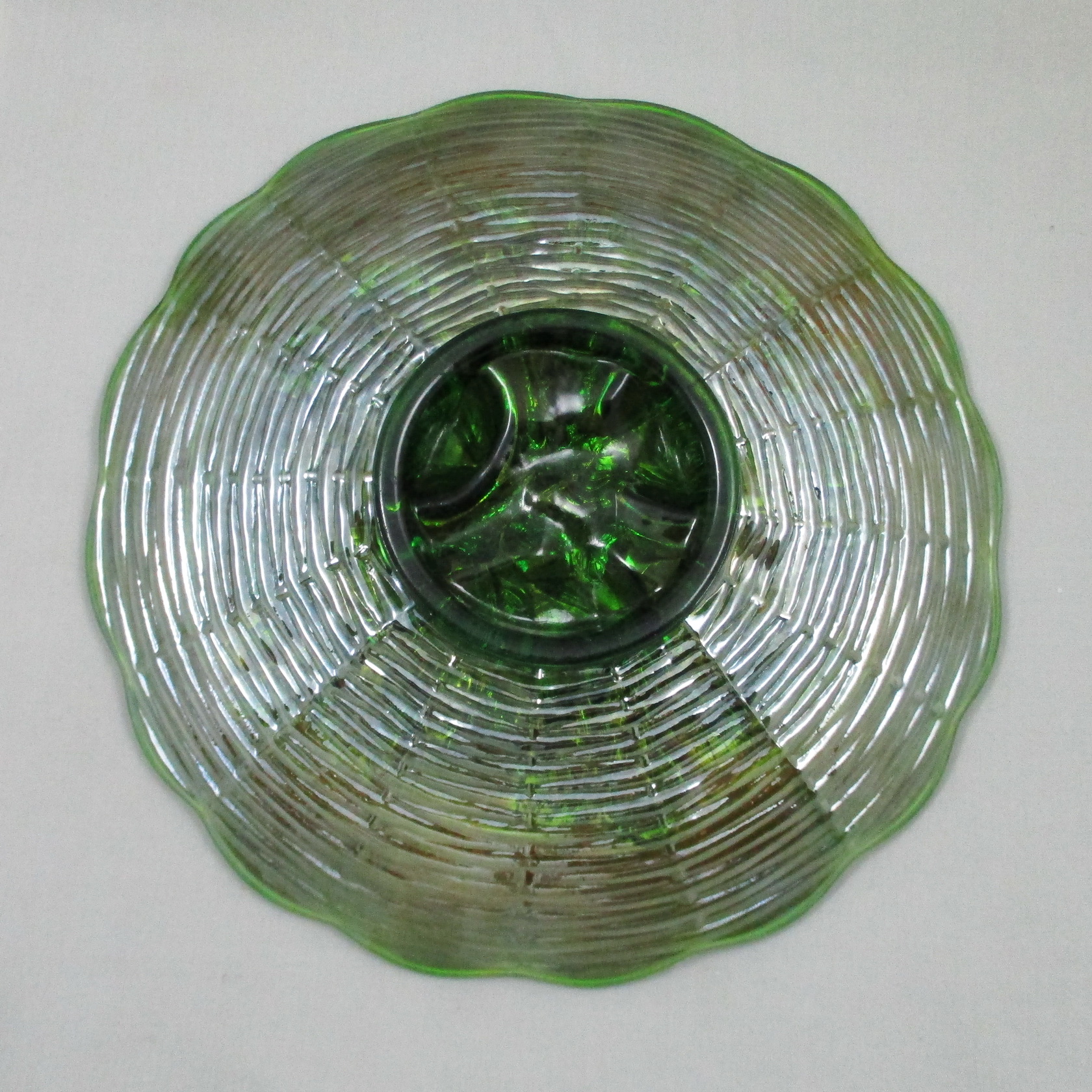 Antique Northwood Green Rose Show Carnival Glass Plate Antique Northwood Green Rose Show Carnival Glass Plate