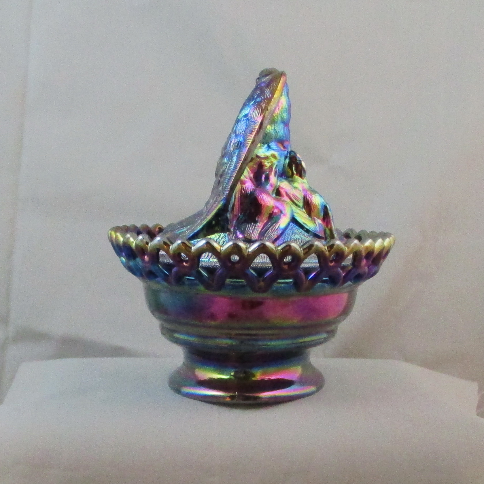 Westmoreland for Levay Black Amethyst Spread Wing Eagle Carnival Glass Covered Animal Bowl Westmoreland for Levay Black Amethyst Spread Wing Eagle Carnival Glass Covered Animal Bowl