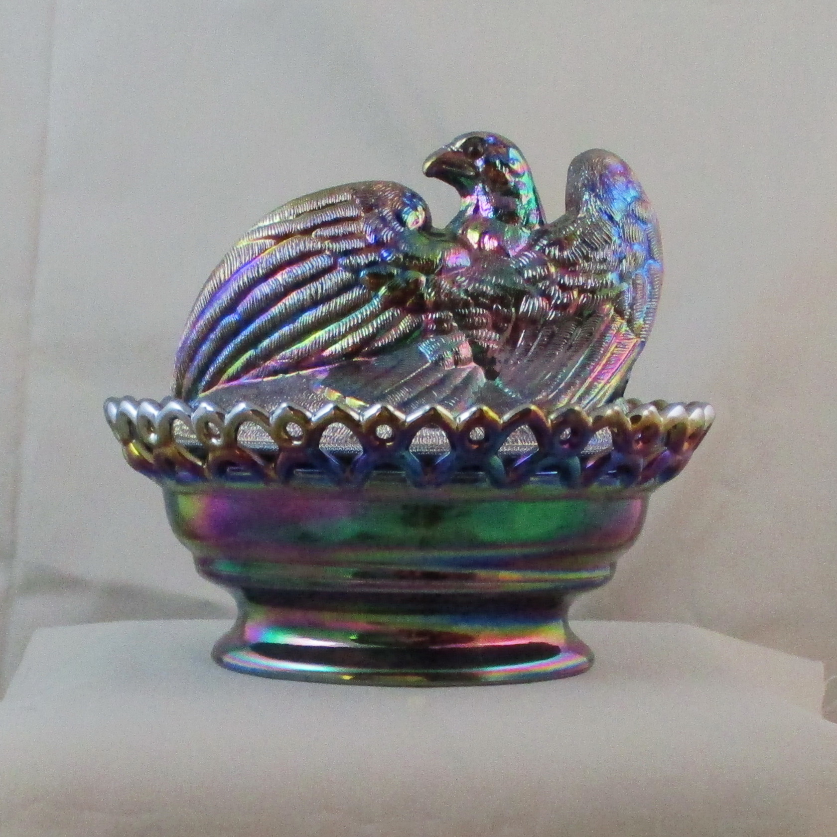 Westmoreland for Levay Black Amethyst Spread Wing Eagle Carnival Glass Covered Animal Bowl Westmoreland for Levay Black Amethyst Spread Wing Eagle Carnival Glass Covered Animal Bowl